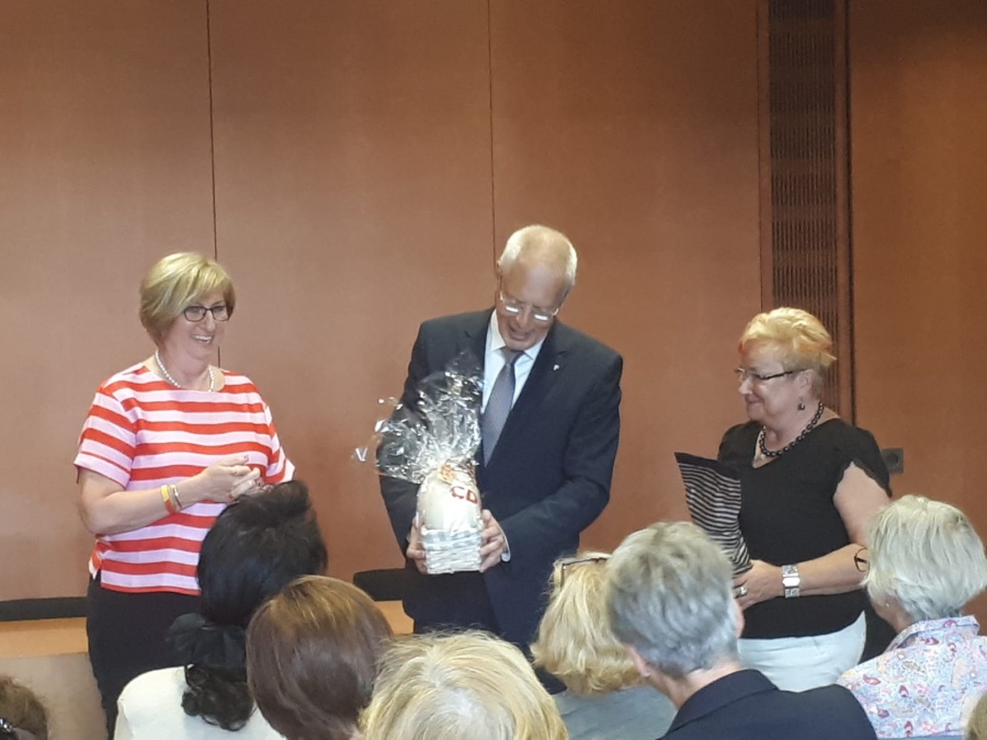 Das Straußenei für unseren Abgeordneten